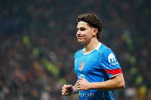 每体：巴萨需要一名9号中锋 阿尔瓦雷斯超1亿欧高昂转会费是问题