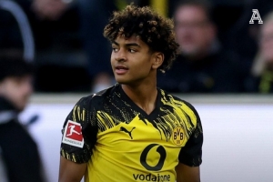 多特16岁小将阿尔伯特德甲首秀，成为德甲历史最年轻美国球员