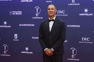 入选名人堂！古利特：感谢米兰和球迷，让我永远被这座俱乐部铭记