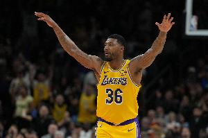 斯玛特：今天球队不在最佳状态 我们绝对不会有任何松懈