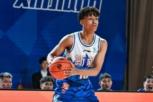 媒体人：若新疆不能一直保持高效工作水平 能有6人进国家短训营？