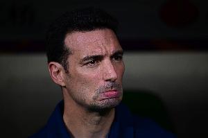 带完阿根廷带皇马？主持人：我可以保证，皇马已联系斯卡洛尼