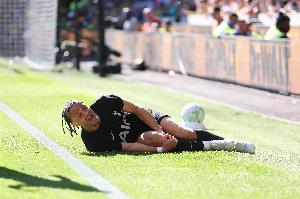 热刺顶薪！西蒙斯重伤后热刺无法交易，一旦降级周薪砍半至10万镑