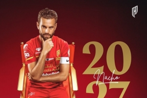 官方：36岁纳乔与胡拜尔库迪西亚续约至2027年