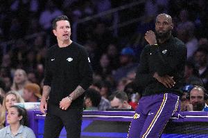 雷迪克：很享受和詹姆斯的交流 执教伟大球员是我当教练原因之一