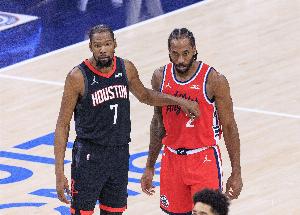 记者：火箭可用申京为核换小卡 小卡&KD+现有阵容可提升多个档次