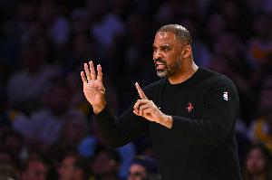 记者：乌度卡懂注入赢球特质 但严厉没有关爱的执教风格已到尽头