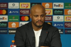 据说停赛的穆帅曾藏洗衣篮进更衣室，孔帕尼：我1米92，藏不进去