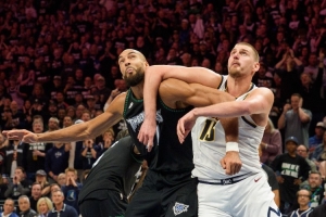 解说：掘狼G5像季后赛里的常规赛&双方走流程 G6是森林狼最后机会