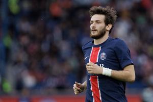 为法甲球队在欧冠16强战、8强战、4强战均破门！k77是历史首人