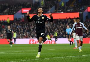 老博扬：我会押宝若昂·佩德罗而非阿尔瓦雷斯，前者适合巴萨体系