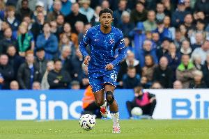 福法纳：我第一件球衣是德罗巴的马赛球衣，他是我小时候的偶像