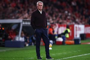 记者：原则上而言穆帅不在皇马考虑范围，热门是克洛普和波切蒂诺