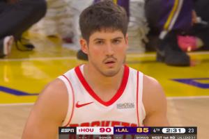 他站出来了！！谢泼德关键漂移中投止血！随后单断詹姆斯反击扣篮