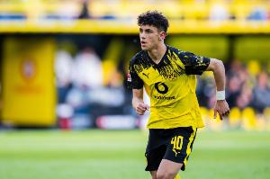 图片报：18岁意大利前腰伊纳西奥年薪15万欧，多特准备加薪续约