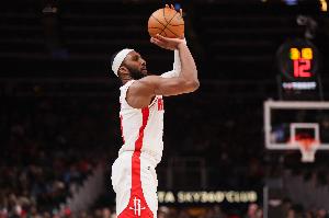 把握机会！谢泼德回传送助攻 奥科吉三分稳稳命中