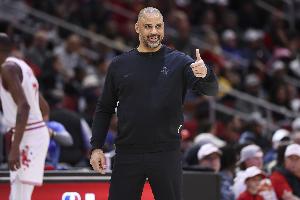 乌度卡真是PUA大师？一顿暴怒骂醒全队 年轻人真在绝境中成长？