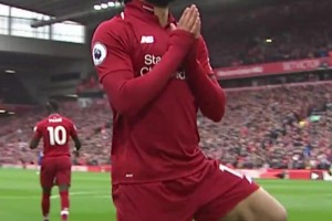 三步封神！一停一内切一射门！萨拉赫无解世界波直挂死角！